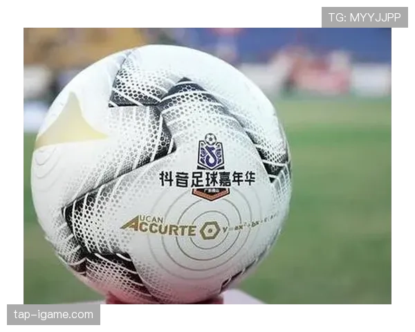 闪耀绿茵:赛季高光时刻盘点,球员精彩表现引热议 闪耀绿茵:赛季高光时刻盘点,球员精彩表现引热议