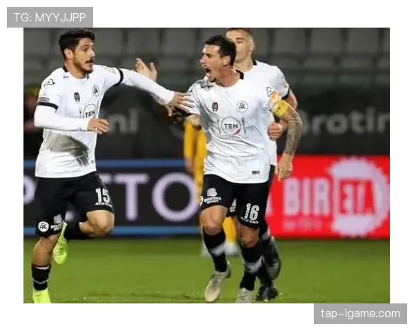 桑普多利亚控球能力亮眼，赛季表现强势崛起